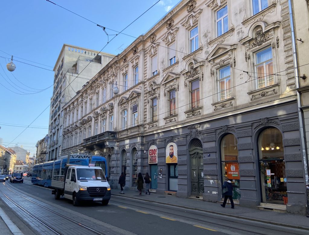 Ilica 51, 53 i 53A. Kuće Hönigsberg dovršene 1888. godine